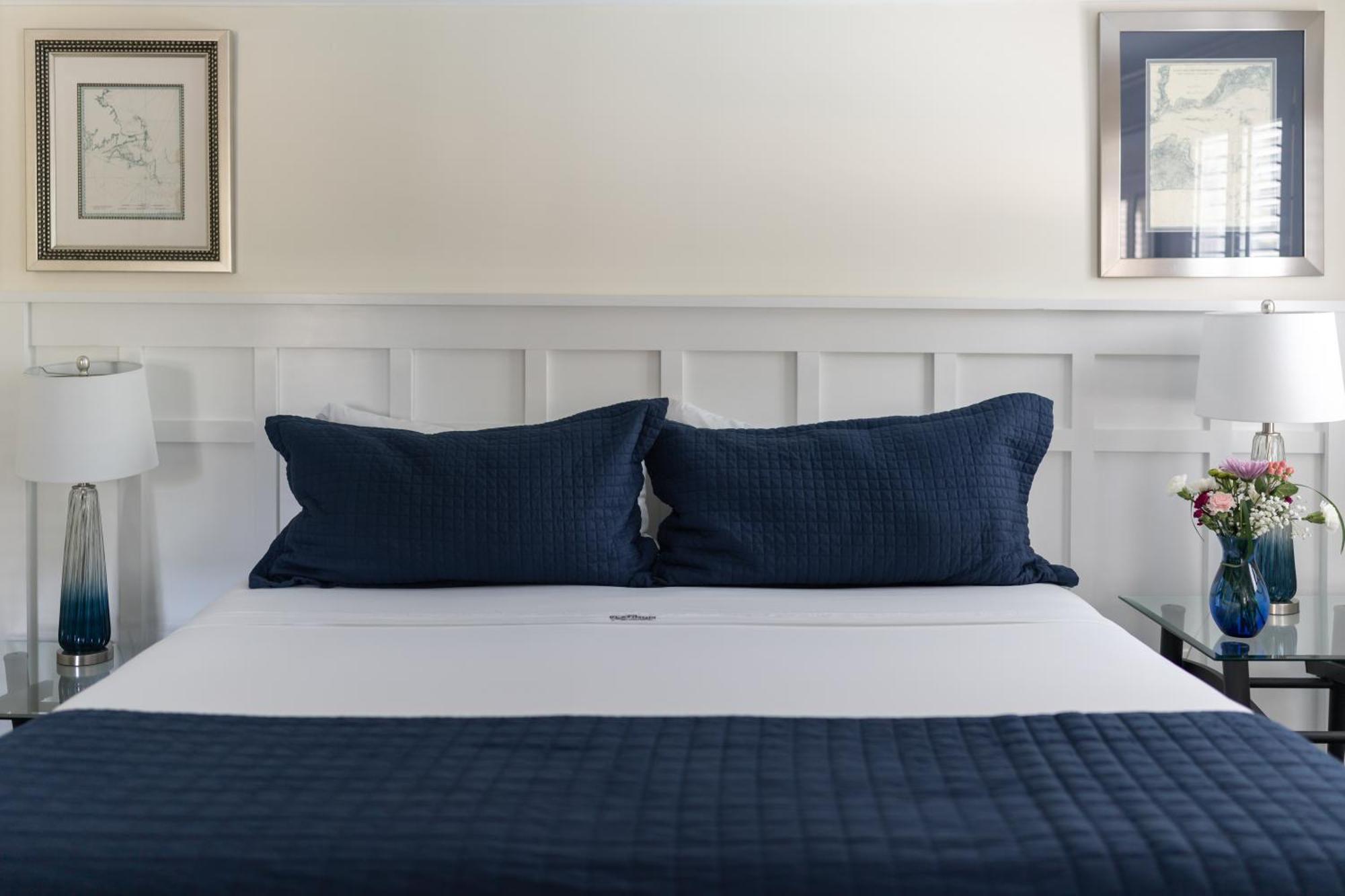 The Platinum Pebble Boutique Inn - Adults Only Property Гарвіч-Порт Екстер'єр фото